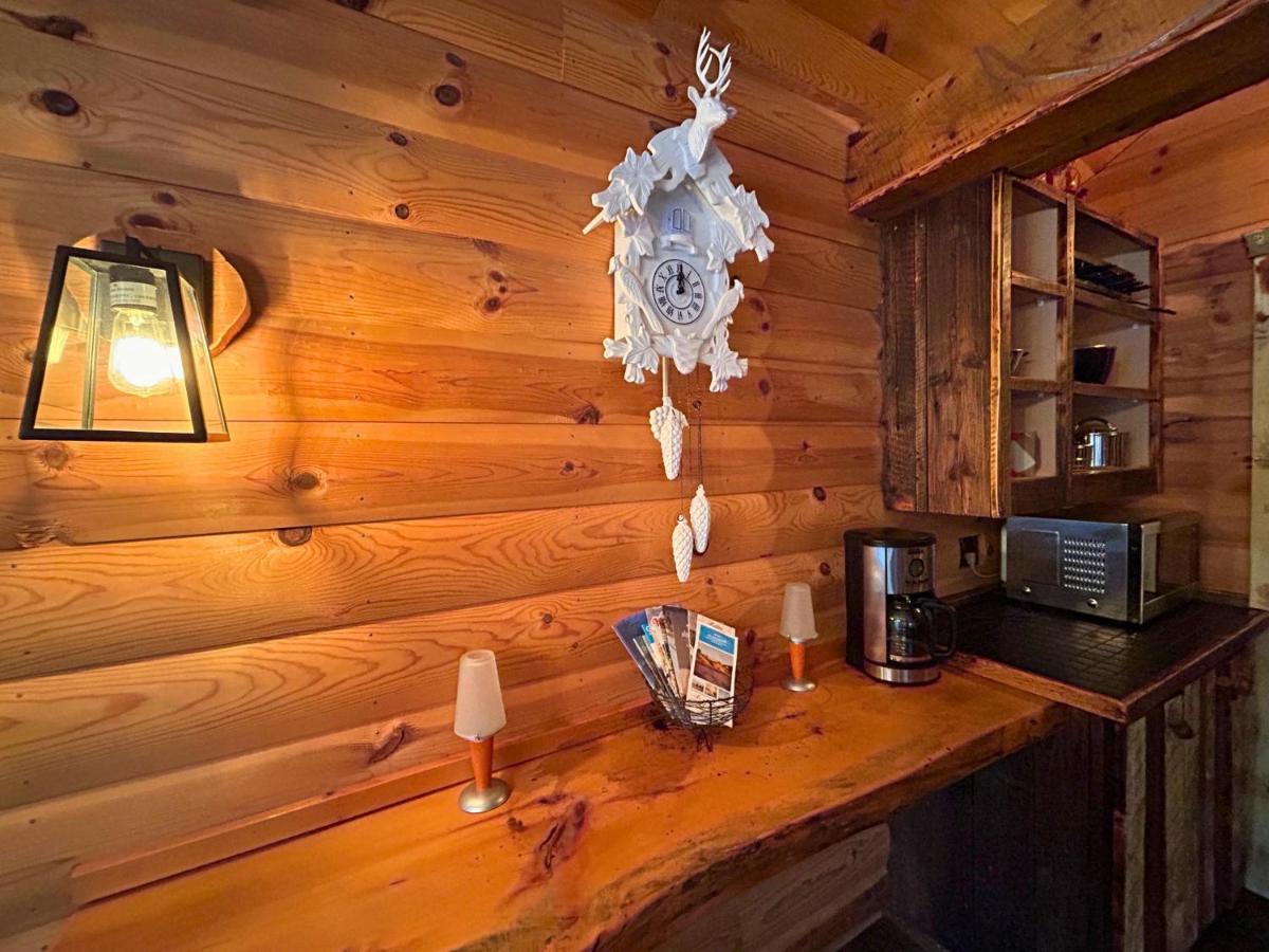 Husky - Chalets De Moh - Jacuzzi La Malbaie Εξωτερικό φωτογραφία