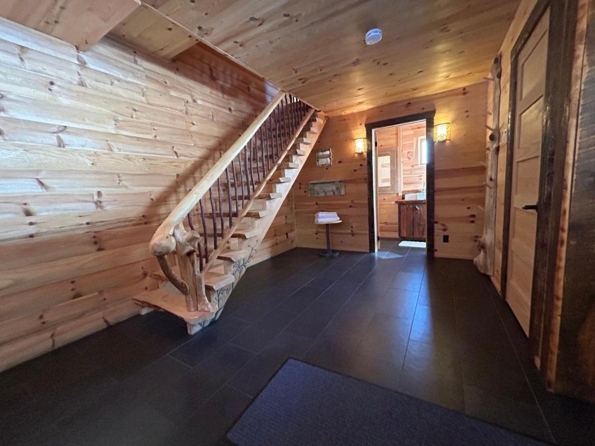 Husky - Chalets De Moh - Jacuzzi La Malbaie Εξωτερικό φωτογραφία